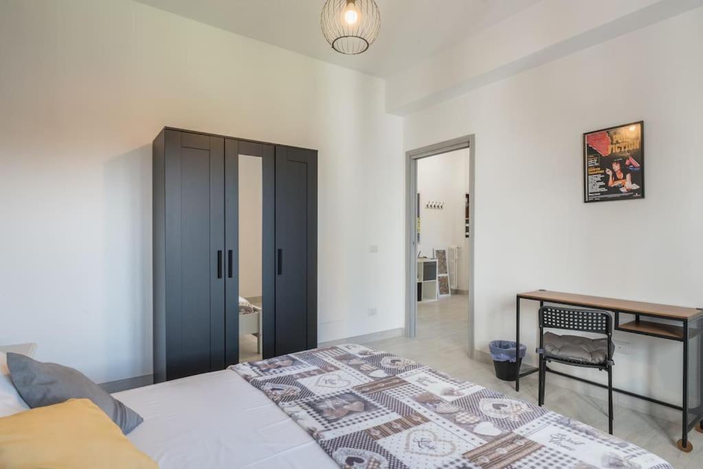 Appartamento Cinema House In Cinecitta Roma Esterno foto