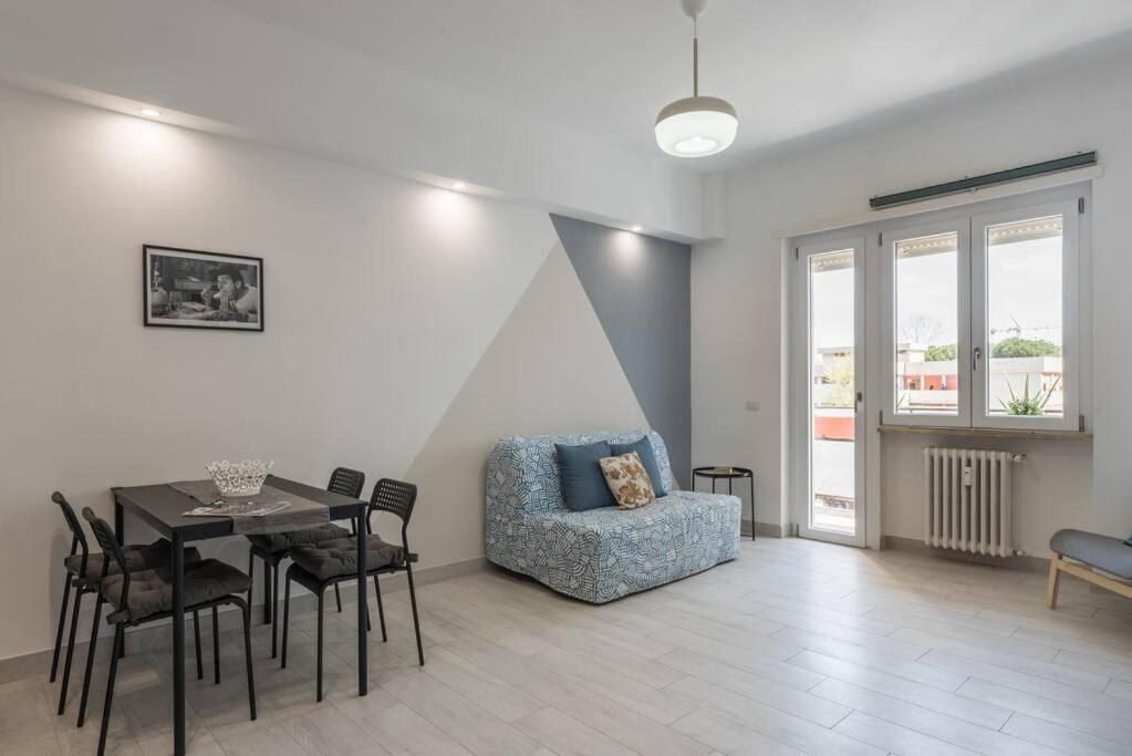 Appartamento Cinema House In Cinecitta Roma Esterno foto